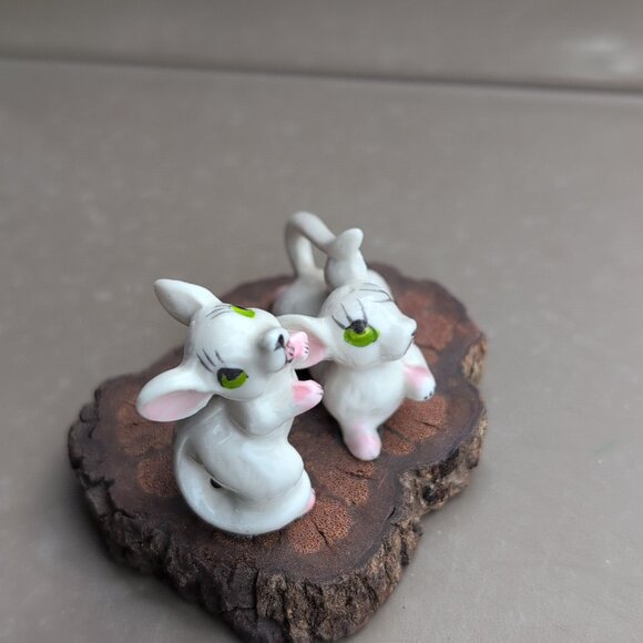 Vintage Miniature Bone China Mice Figurines On Wood Base, Mouse Japan - Picture 2 of 7